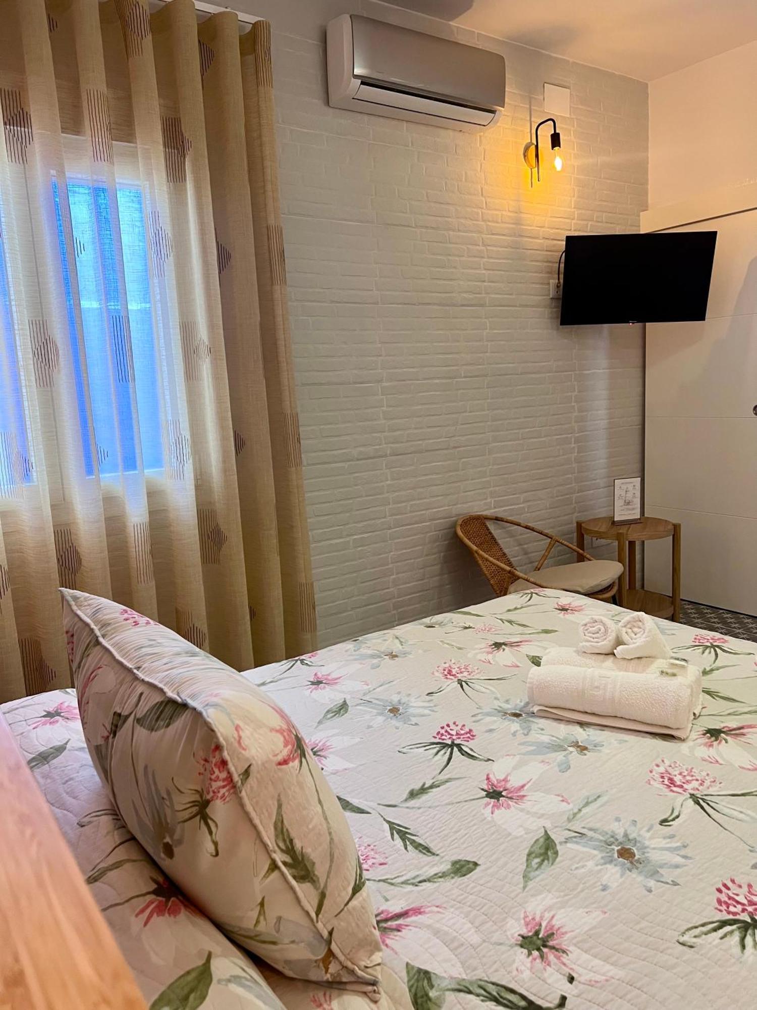 Hostal El Faro チピオナ エクステリア 写真