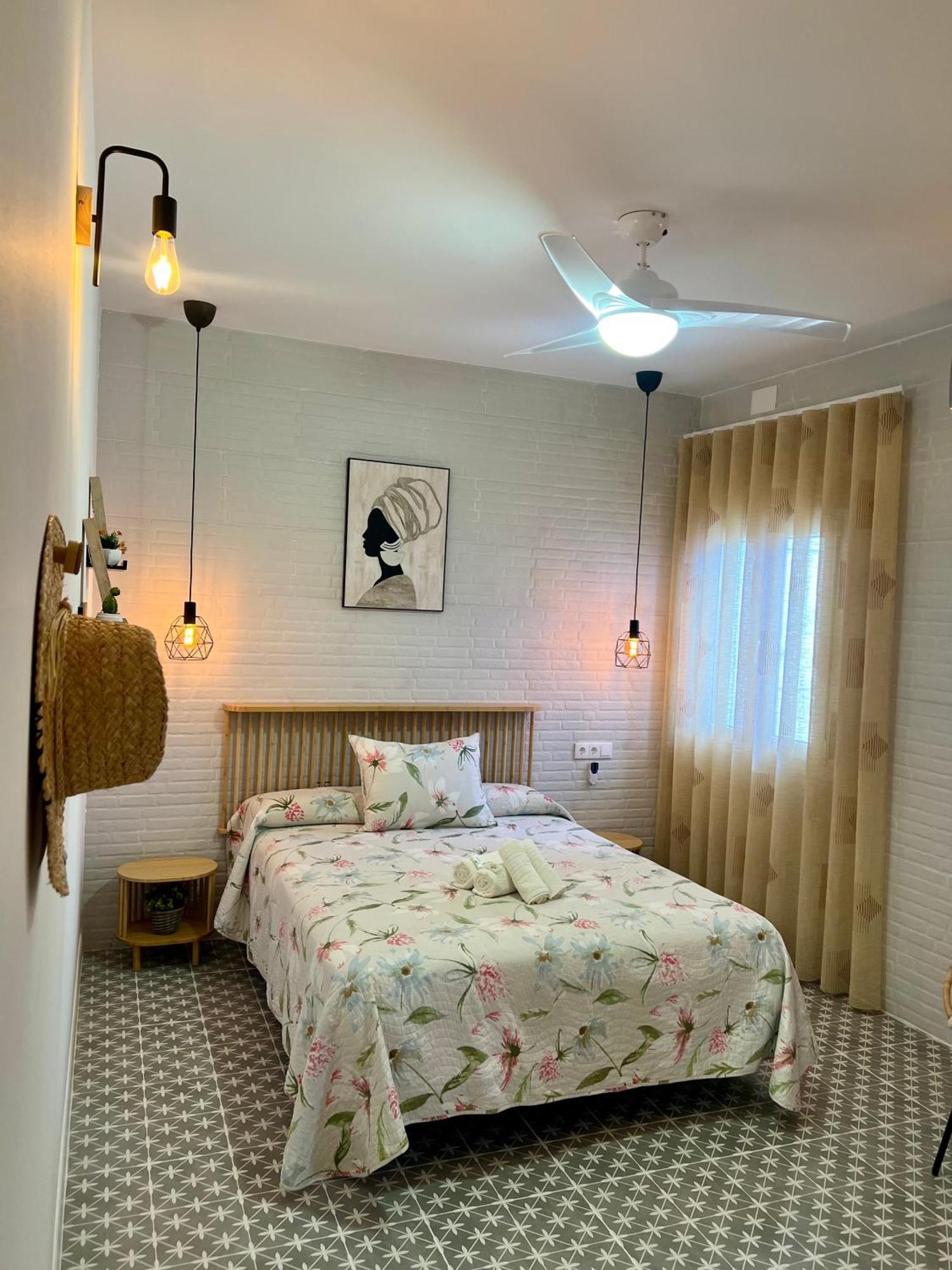 Hostal El Faro チピオナ エクステリア 写真